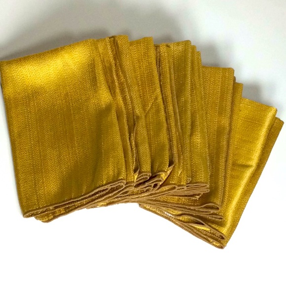 Fourteen Gold Cloth Napkins - Picture 1 of 2